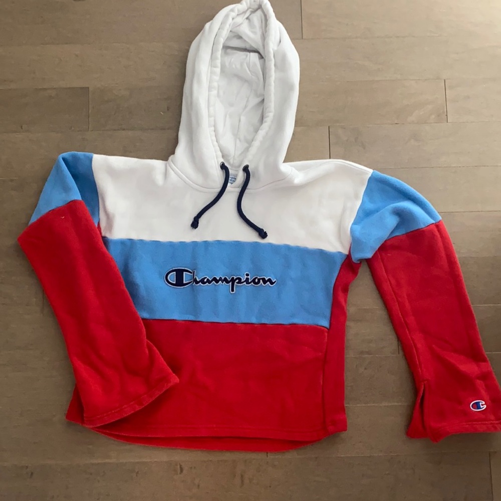 Champion hoody with wide sleeves